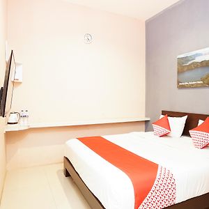 OYO 240 Audah Sevana Syariah Hotel